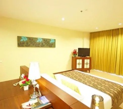 Двухместный номер с видом на сад (двуспальная кровать) в The Heritage Pattaya Beachfront Resort
