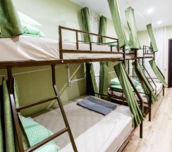Мужской номер на 8 человек. Нижнее место (ширина 120 см.) в Nice hostel Crocus