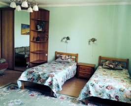 Номер полулюкс с 2 односпальными кроватями в 7 Вечеров