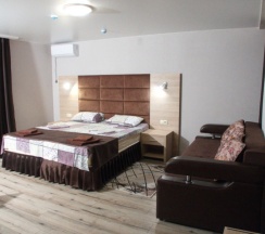 Стандартный улучшенный номер на втором этаже в Золотая рыбка