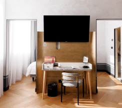 Люкс Премьер в Чарушин