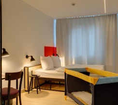 Двухместный номер Standard двуспальная кровать в MEININGER Hotel Leipzig Hauptbahnhof