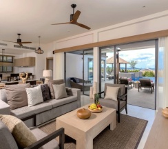 Private Pool Villa с 4 комнатами в Вилла Casabay Luxury Pool