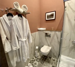 Улучшенный номер комфорт с двуспальной кроватью в Рязань