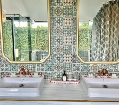 Люкс в The Kiri Villas Resort