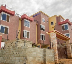 Номер Executive в Ntinda Bypass Hotel