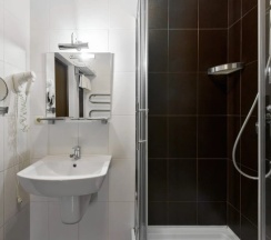 Первая категория - плюс 2 в Green Park Hotel
