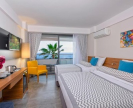 Номер Deluxe в Floria Beach Hotel