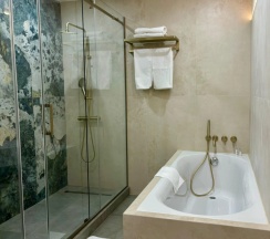 Двухместный номер Deluxe двуспальная кровать в Donatello