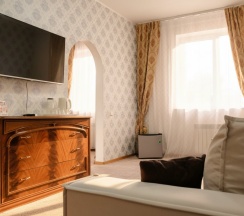 Люкс в Утомленные Солнцем