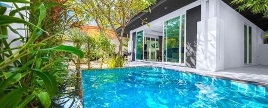 Вилла с 2 комнатами в Villas In Pattaya
