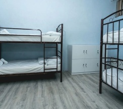 Кровать в общем номере (мужской номер) в Хостел Sherlock Homes Баку