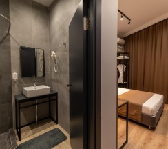 Номер комфорт с 1 двуспальной кроватью в Xenia city hotel