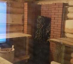 Дом в Гостевой дом с бассейном