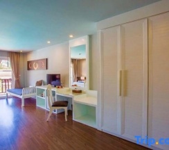 Двухместная студия Premium с видом на бассейн 2 отдельные кровати в Arinara Beach Resort Phuket