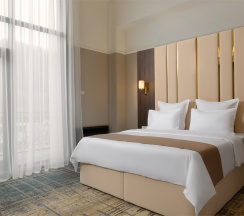Делюкс с балконом и видом на горы в Montchalet SPA by Stellar Hotels