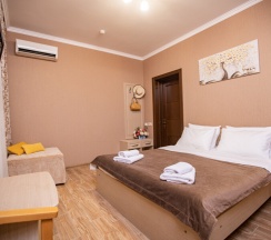 Стандарт 3-местный с двуспальной кроватью и балконом в Джульетта