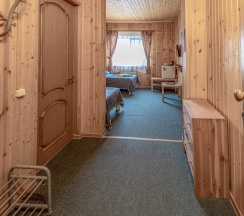 Двухместный номер Standard Plus рядом с пляжем двуспальная кровать в Ласточкин дом