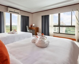 Двухместный люкс c 1 комнатой с видом на город 2 отдельные кровати в 7 Days Premium Hotel Bangna