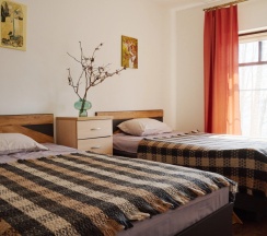 Четырёхместный коттедж с террасой с видом на озеро в Rantala