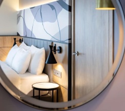 Номер люкс с 1 двуспальной кроватью в Radisson Hotel Gorizont Rostov-on-Don