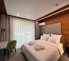 Люкс Спальня+ студия (4-х мест.) в Luxor Resort