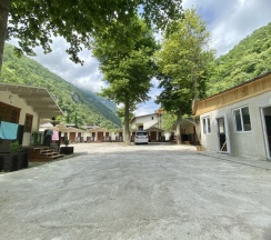 Коттедж с красивым видом из окна в Александрия