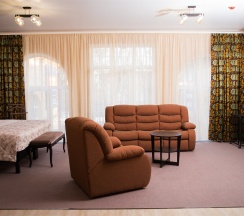 Делюкс с балконом в Пассаж