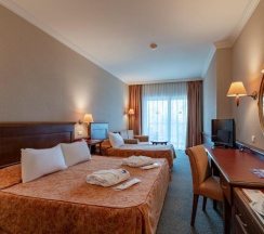 Двухместный номер Standard с частичным видом на море двуспальная кровать в Grand Kaptan Hotel - All Inclusive