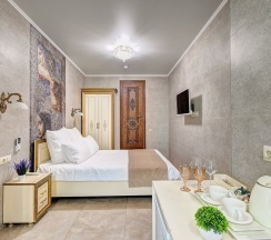 Комфорт Терраса  2-х местный с доп. местом в Амбассадор