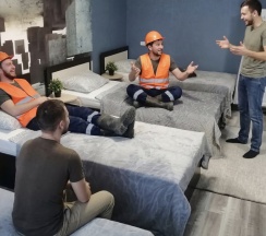 Четырёхместный номер Economy с балконом и с видом на парк в Квартира Калина на Заводской с видом на Сады