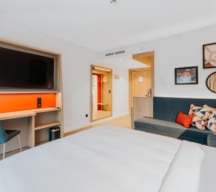 Двухместный номер двуспальная кровать в Hampton by Hilton Warsaw Reduta