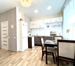 Апартаменты с красивым видом из окна в Квартира 2-комнатная Cтудия Yarapartments на Октября 11