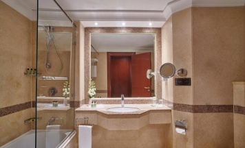 Двухместный номер Ergonomic Flex Space Classic с видом на город (двуспальная кровать) в Отель InterContinental Cairo Citystars by IHG
