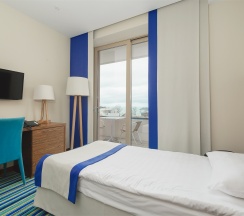Двухместный стандарт с видом на горы TWIN / Standard double room with mountain view TWIN в Lavicon Apart Nebug