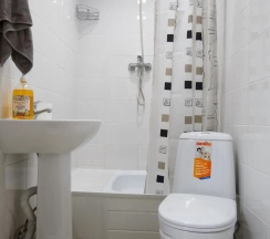 Кровать в мужском 4-местном номере (удобства на этаже) в I hostel