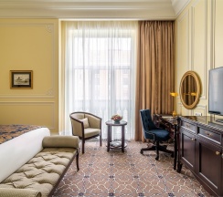Делюкс Кинг с видом во внутренний двор в Lotte hotel St.Petersburg
