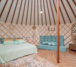 Юрта Лада в Папоротник