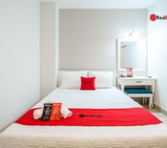Двухместный номер Standard двуспальная кровать в RedDoorz Near Tan Dinh Market 3
