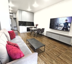 Люкс в Sky Club Apartments
