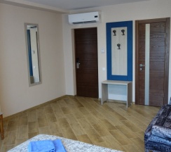 Четырёхместный номер Comfort двуспальная кровать в Green hills