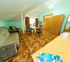 2-х комнатный улучшенный в коттедже в Ява