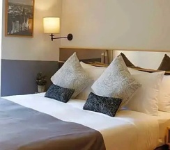 Двухместный номер Superior с видом на горы (2 отдельные кровати) в Vince Hotel Pratunam