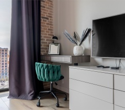 Апартамент с детской для 6-ти гостей с видом на город в Sv Loft Apart