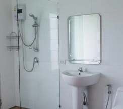 Люкс Deluxe с видом на бассейн в La Maison Ya Nui Resort Phuket