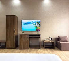 Трёхместный номер Супериор Плюс c 1 комнатой с балконом и с красивым видом из окна в Aimara