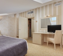 Мансарда в Пятый угол