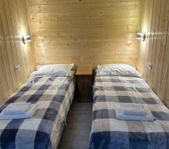 Семейный номер 4+4 (для 8-х гостей) в Snow Peaks