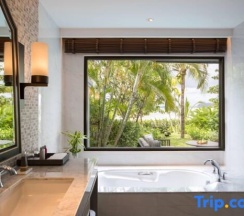 Двухместная вилла c 1 комнатой oceanfront двуспальная кровать в Phuket Marriott Resort And Spa, Nai Yang Beach