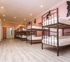 Кровать в общем номере (женский номер) в Хостел Sherlock Homes Баку